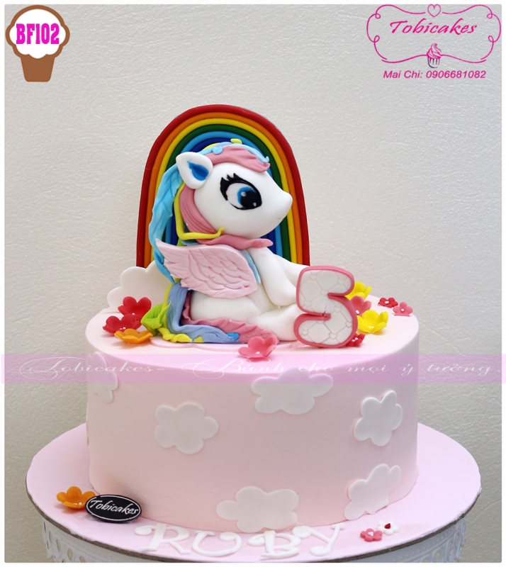 [BF102] BÁNH SINH NHẬT TRANG TRÍ HÌNH NGỰA PONY TRẮNG