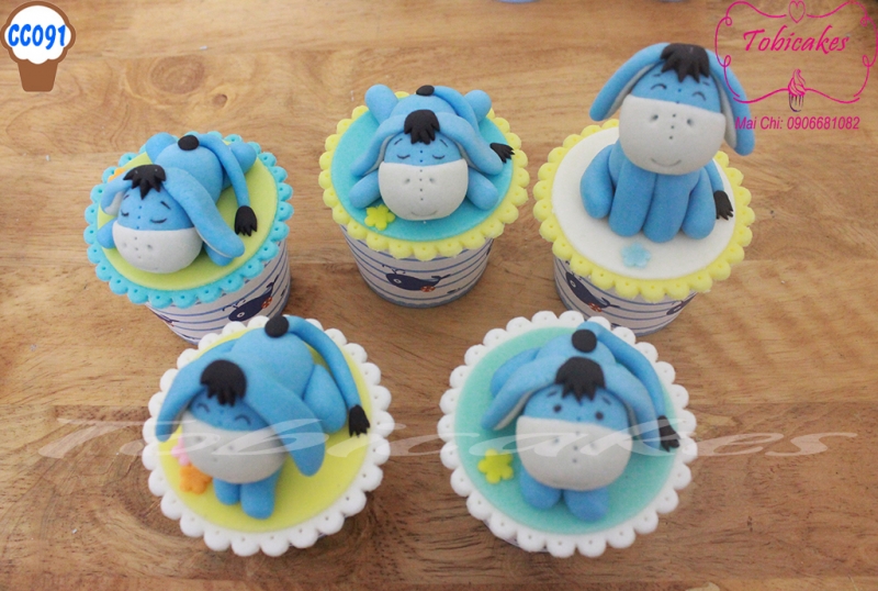 [CC91] CUPCAKES TẠO HÌNH CHÚ LỪA EEYORE