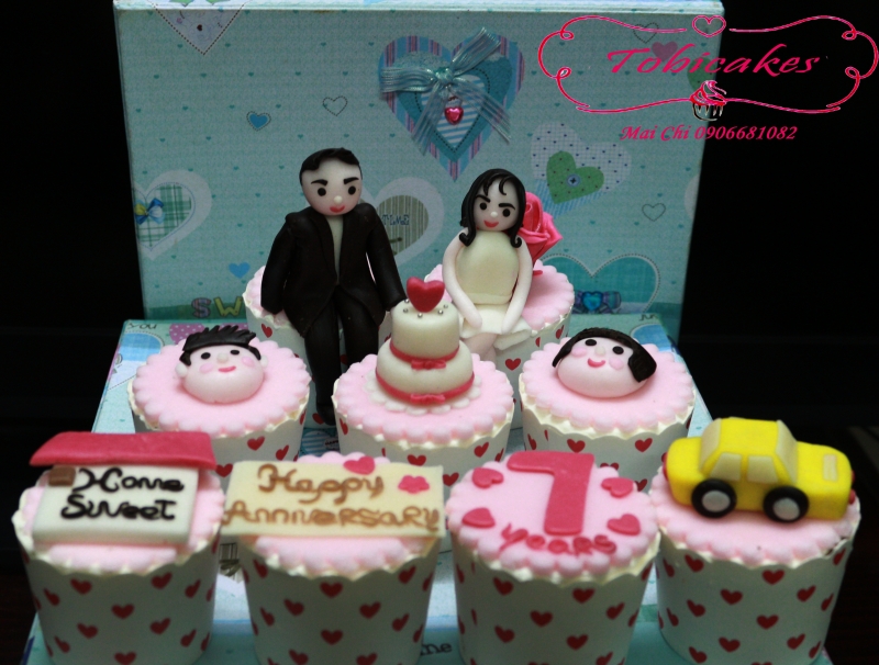 BỘ CUPCAKES KỈ NIỆM NGÀY CƯỚI