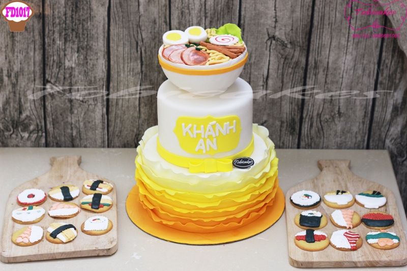BÁNH SINH NHẬT TẠO HÌNH TÔ MÌ RAMEN