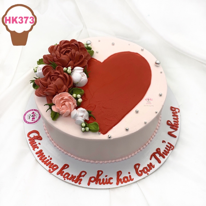 HK373 - BÁNH SINH NHẬT HOA KEM VẼ HÌNH TRÁI TIM DÀNH NGƯỜI THƯƠNG