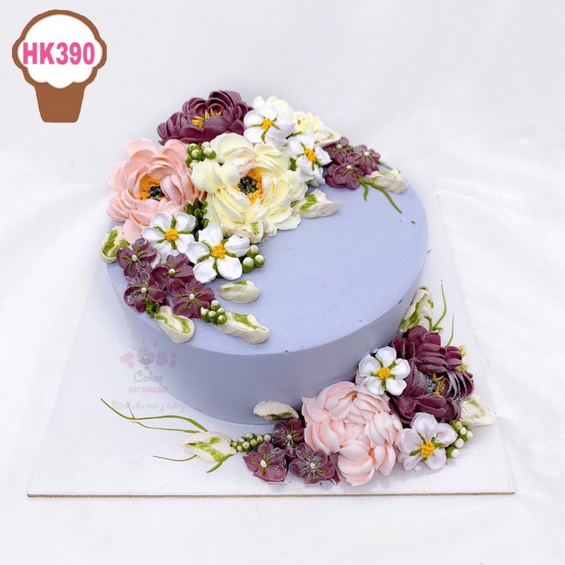 HK390 - BÁNH SINH NHẬT DÀNH CHO PHÁI NỮ TRANG TRÍ HOA KEM TONE TÍM NHẸ NHÀNG XINH XẮN