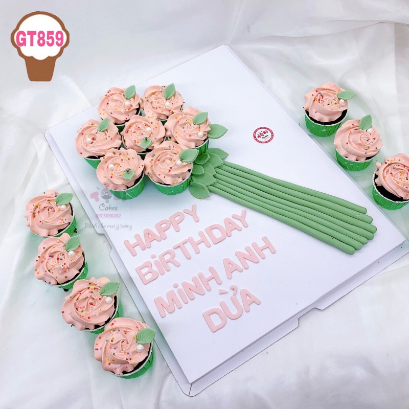 GT859 - BÁNH SINH NHẬT HÌNH BÔNG HOA GHÉP TỪ CUPCAKES ĐỘC ĐÁO, ẤN TƯỢNG