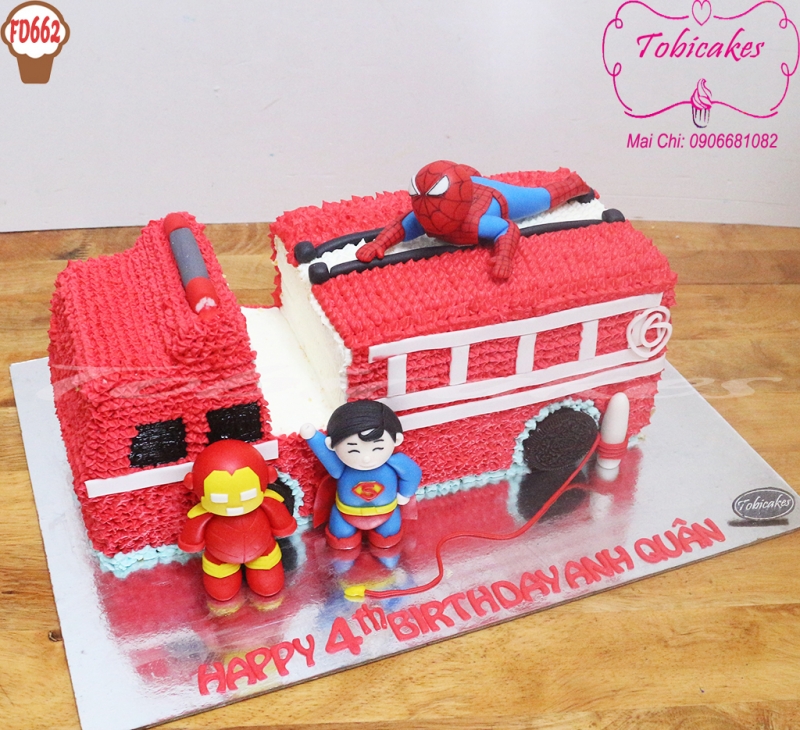 BÁNH SINH NHẬT TẠO HÌNH XE CỨU HỎA VÀ IRON MAN  + SUPERMAN