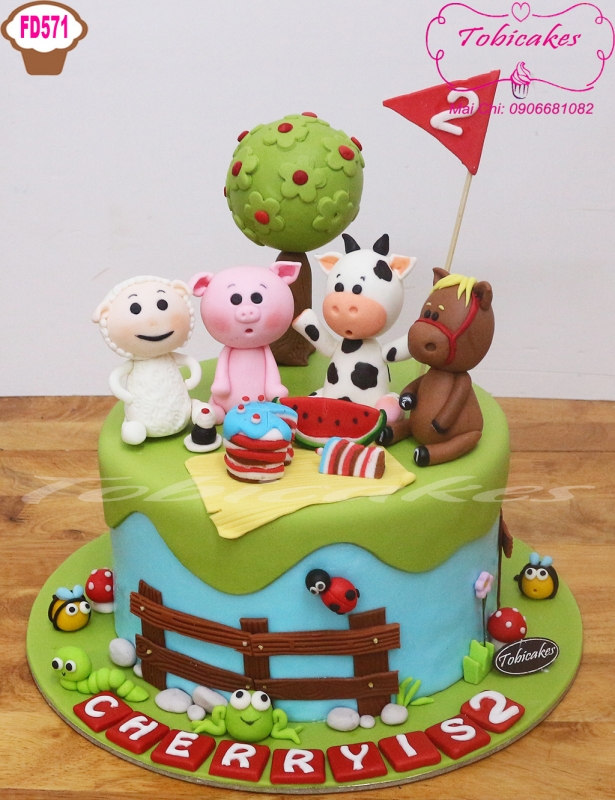 BÁNH SINH NHẬT TẠO HÌNH CHỦ ĐỀ CÁC BẠN THÚ ĐI PICNIC