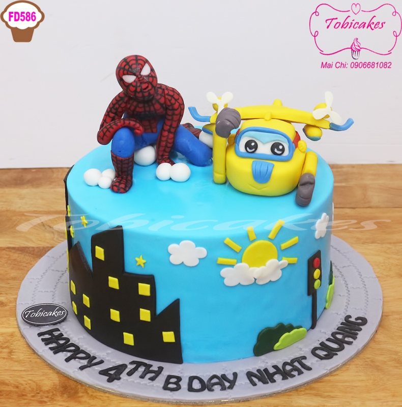 BÁNH SINH NHẬT TẠO HÌNH NGƯỜI NHỆN VÀ MÁY BAY SUPER WIG