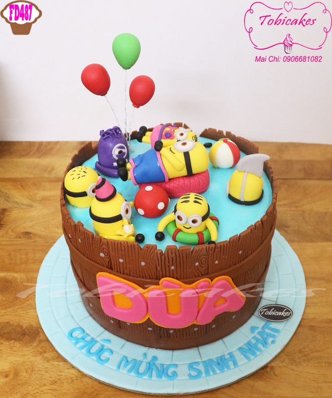 BÁNH SINH NHẬT TRANG TRÍ  HÌNH MINION CHƠI ĐÙA TRONG BỂ BƠI