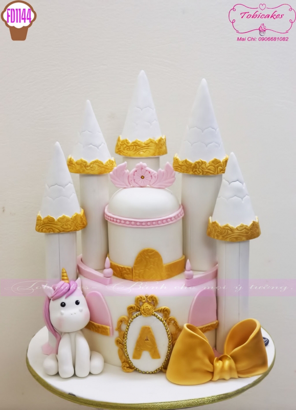 [FD1144] BÁNH SINH NHẬT TẠO HÌNH LÂU ĐÀI VÀ NGỰA PONY